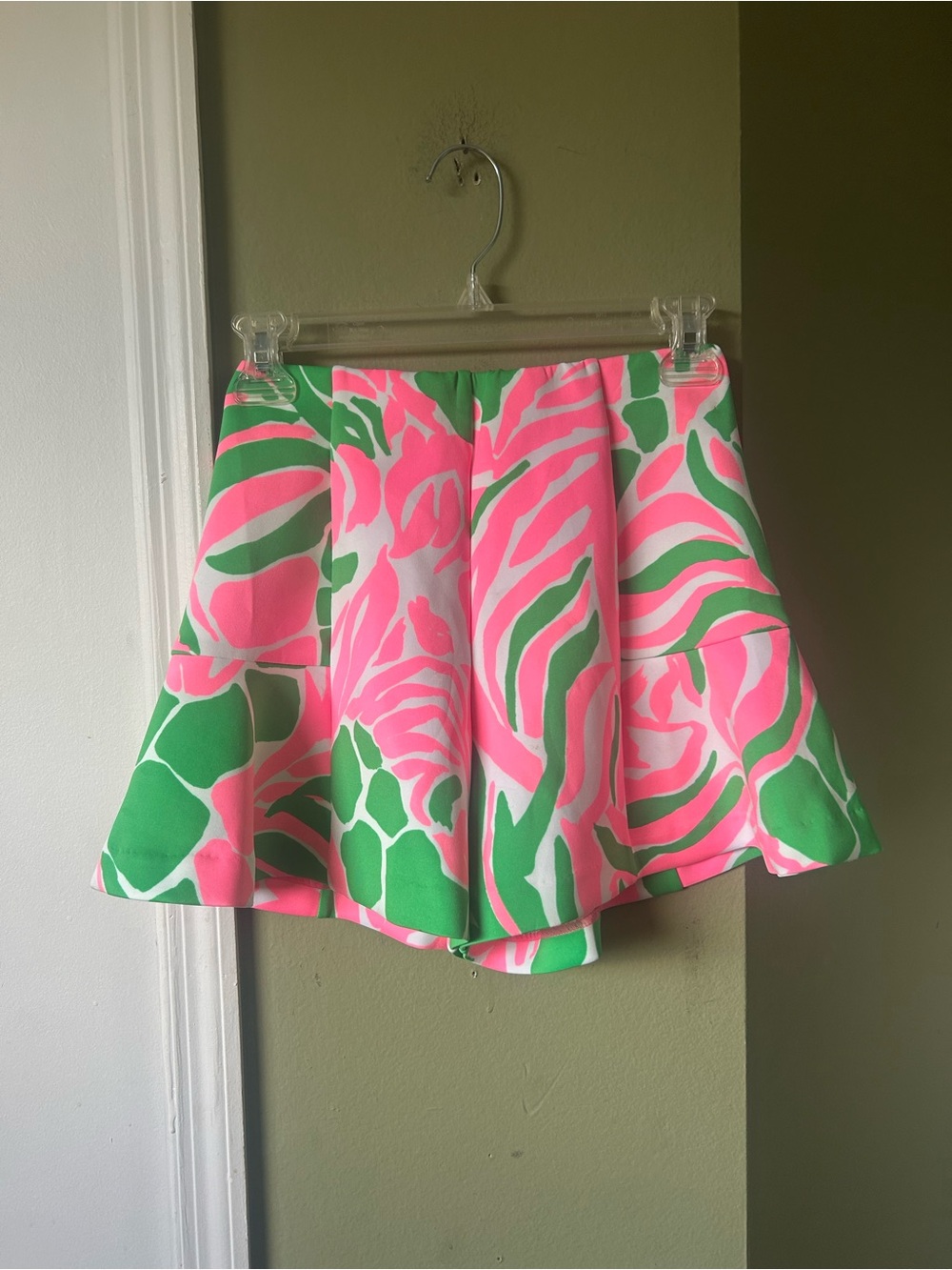 Lilly Pulitzer Neon Pink and Kelly Green Printed Shorts Sz XS